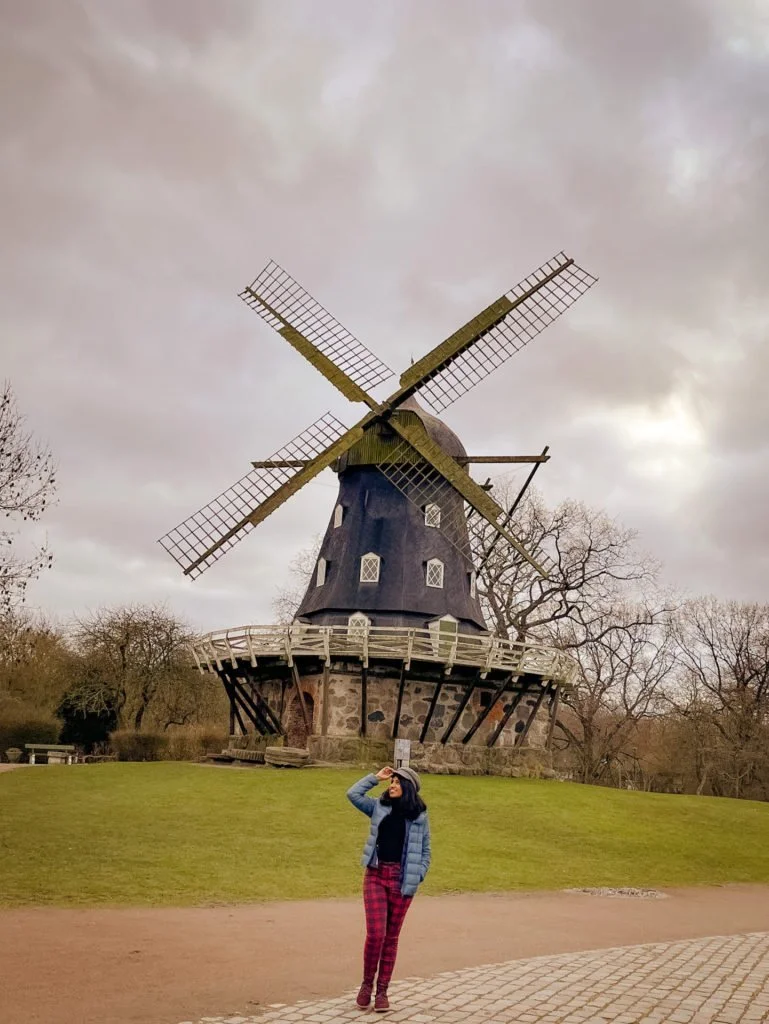 Kiki from RooKiExplorers posing near the castle mill of Malmo Castle in Kungsparken, Malmo.