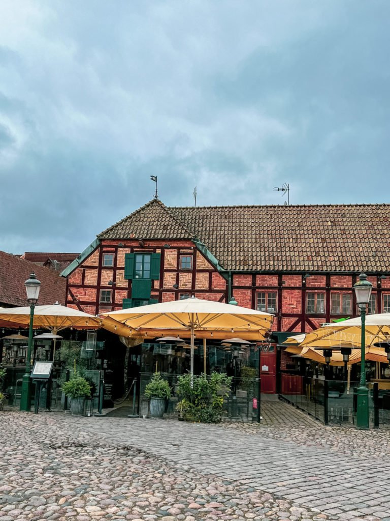 Some cafes with outdoor seating in Lilla Torg.