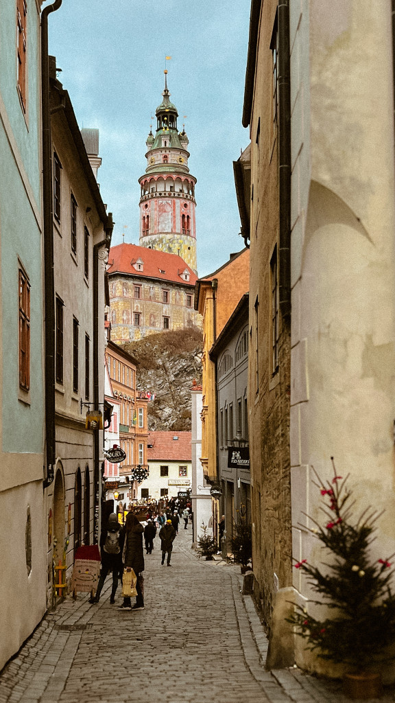 Radniční street in Český Krumlov with Český Krumlov's castle in the background.